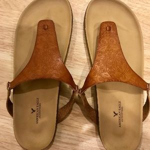American Eagle footbed sandals, size 10